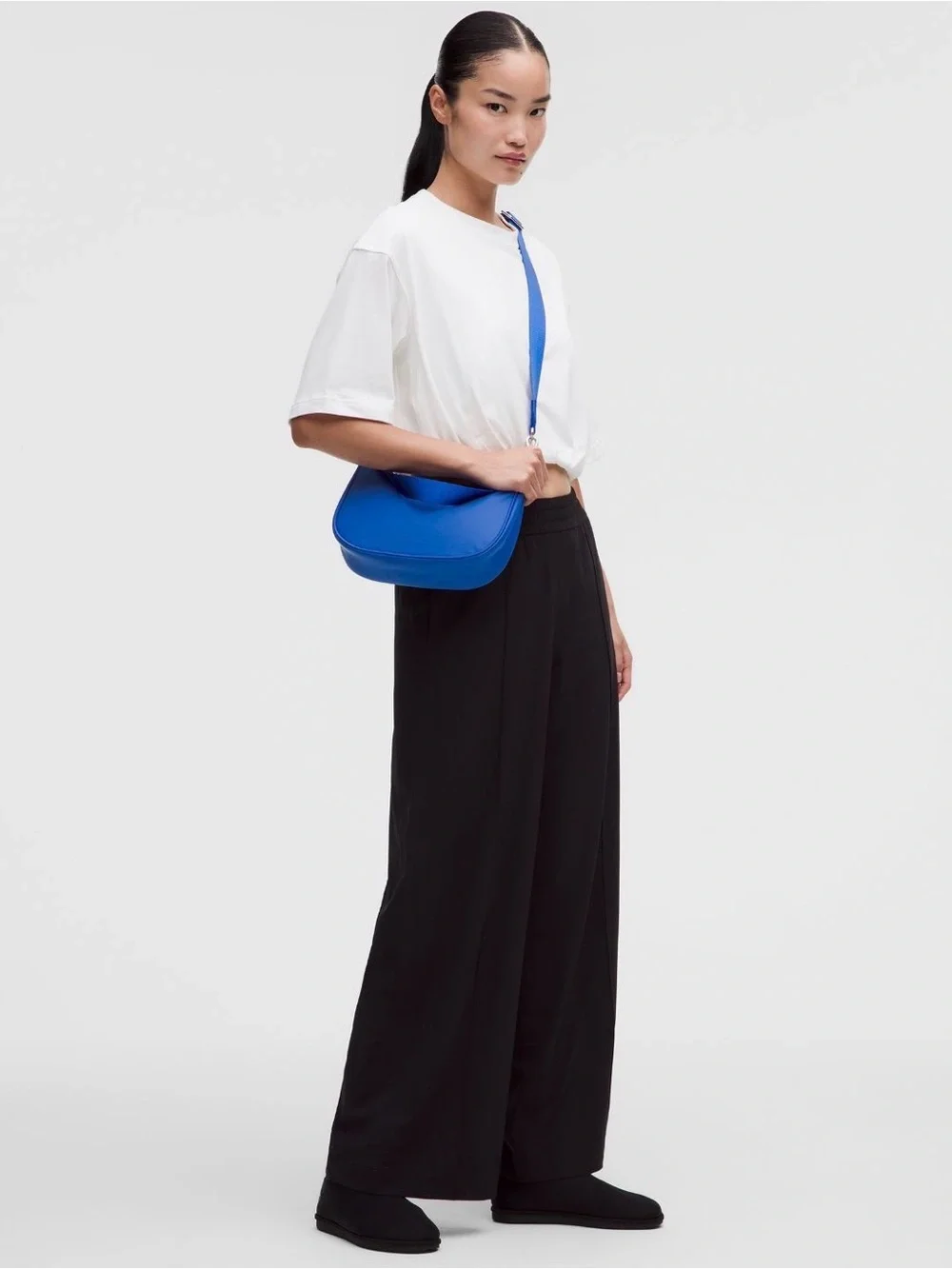 Lululemon City Essentials Small Shoulder Bag Beachball Blue